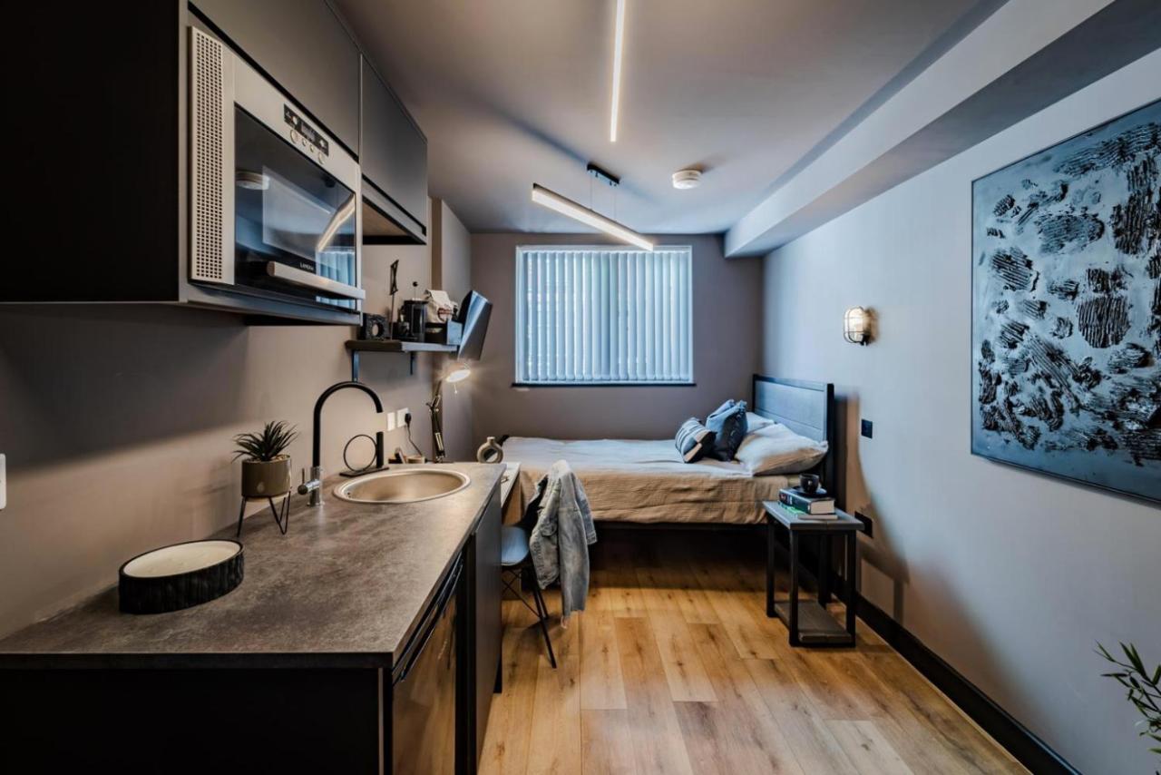Bramble Studios - Luxury 1-Bed Serviced Suites Ковентри Экстерьер фото
